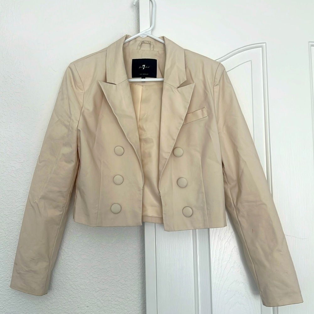 7 for all mankind women’s small cropped eggshell jacket